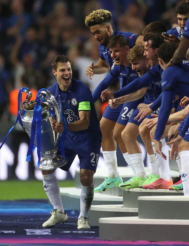 展示出令人 展示出令人