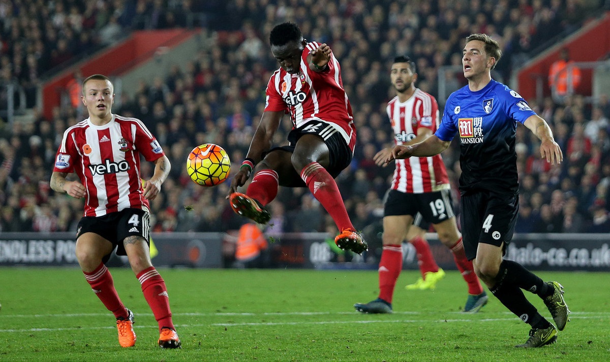 奠定基石 奠定基石