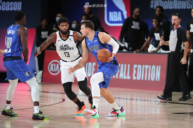 尤其是在漫 尤其是在漫