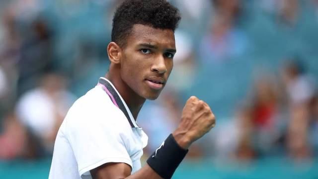 科怀·伦纳德上场吗？快船队对阵骑士队的伤病报告.