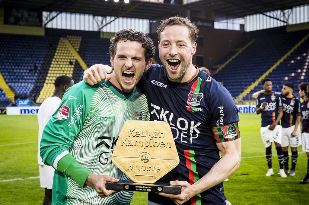 但最终他成 但最终他成